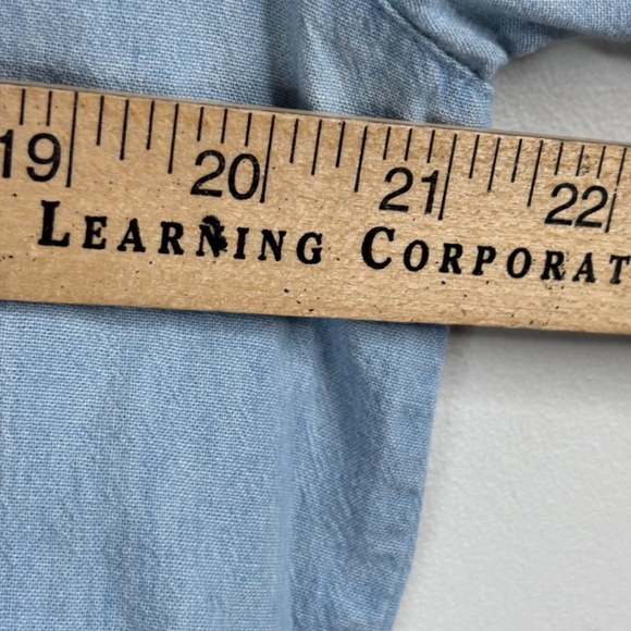 VTG 90s Embroidered Denim Christmas Cat Shirt 12 Holiday Festive Button Down - Picture 10 of 12